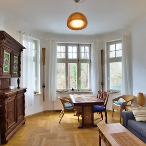  Apartament Winieckiego,